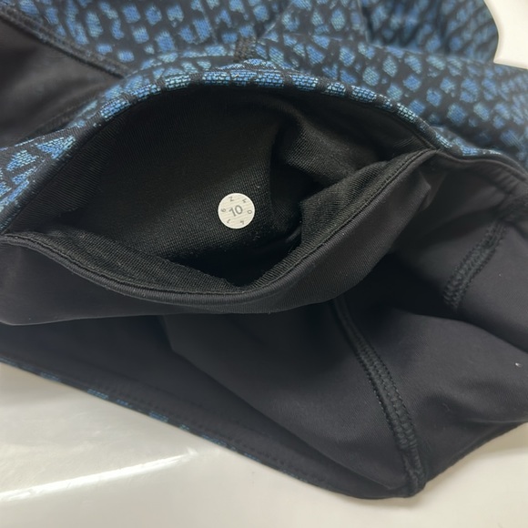 Lululemon Free Runner Crop (19") - Picture 16 of 16